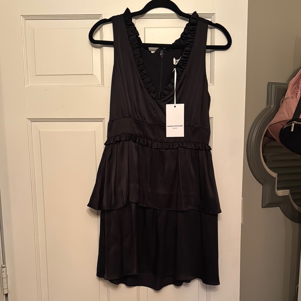 Elegant Black Sleeveless Dress
